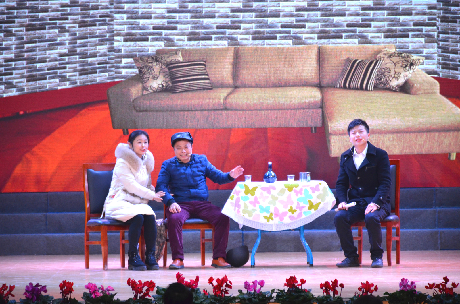 1550733910574015608.jpg 6-小品《家鄉的變化》.jpg